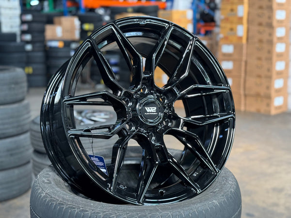New 18X8.5 ET40 W2 Rim (4 wheel) Gloss Black 6X130