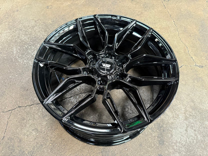New 18X8.5 ET40 W2 Rim (4 wheel) Gloss Black 6X130