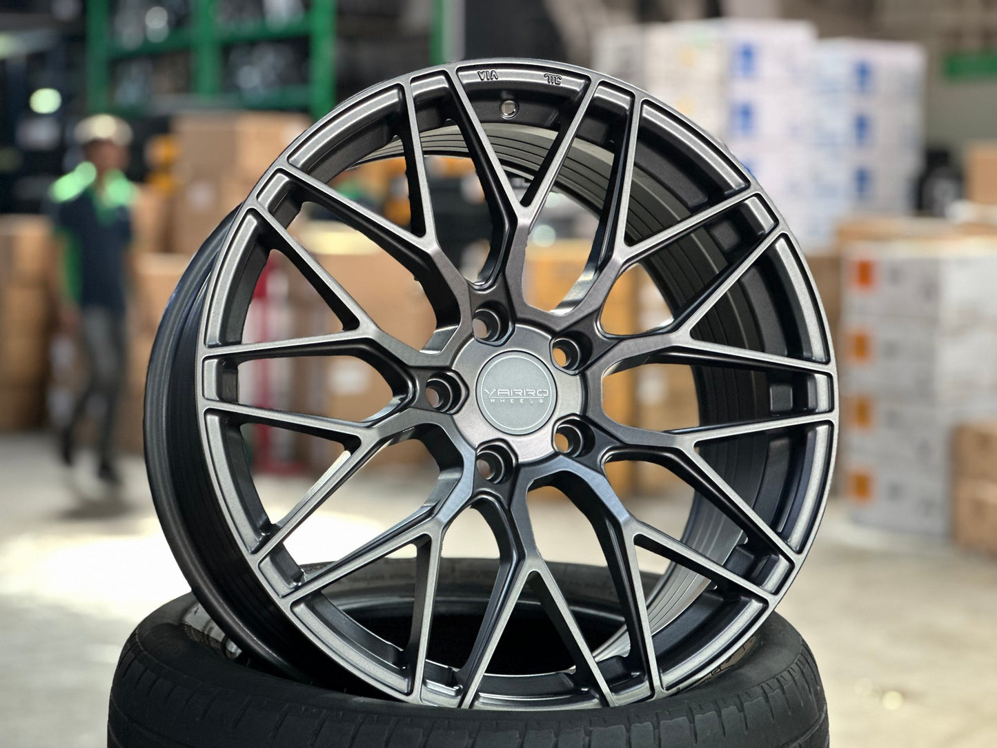 New 18X8.5 ET43 Varro VD06X Rim (4 wheel) Matt Gunmetal 5X112