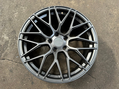 New 18X8.5 ET43 Varro VD06X Rim (4 wheel) Matt Gunmetal 5X112