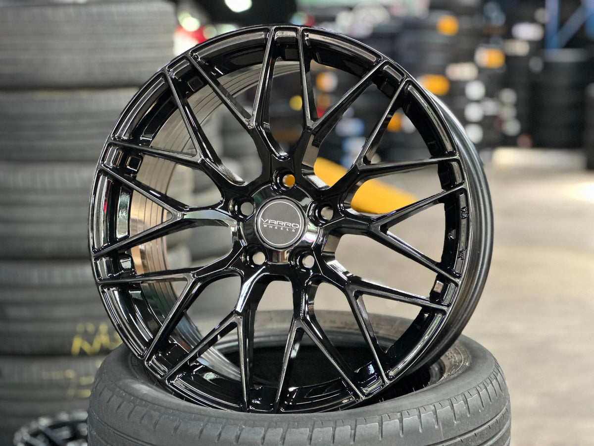 New 18X8.5 ET43 Varro VD06X Rim (4 wheel) Gloss Black 5X112