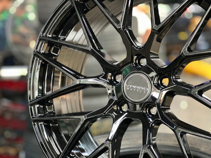 New 18X8.5 ET43 Varro VD06X Rim (4 wheel) Gloss Black 5X114.3