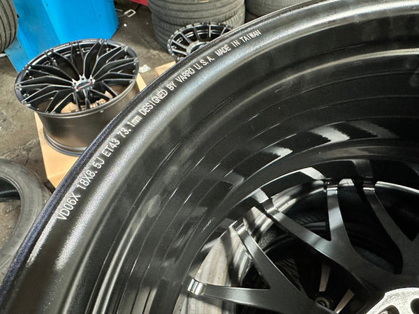 New 18X8.5 ET43 Varro VD06X Rim (4 wheel) Gloss Black 5X114.3