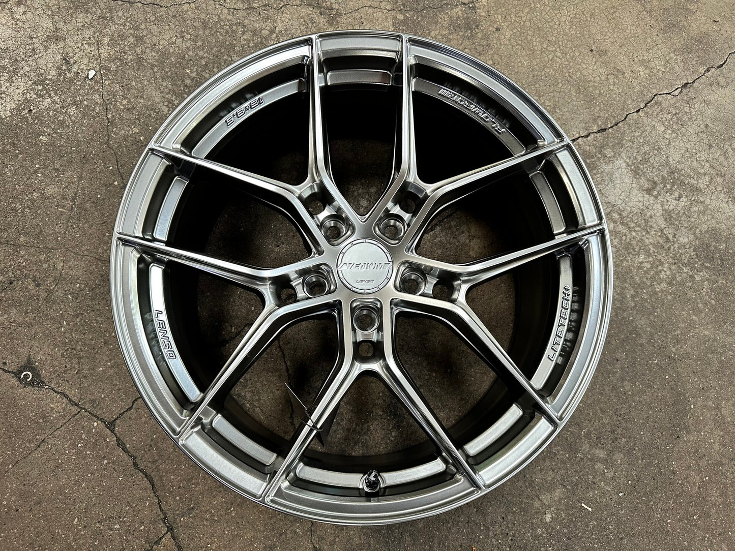 New 18X8.5 ET35 Lenso V3N Rim (4 wheel) Hyper Black 5X114.3