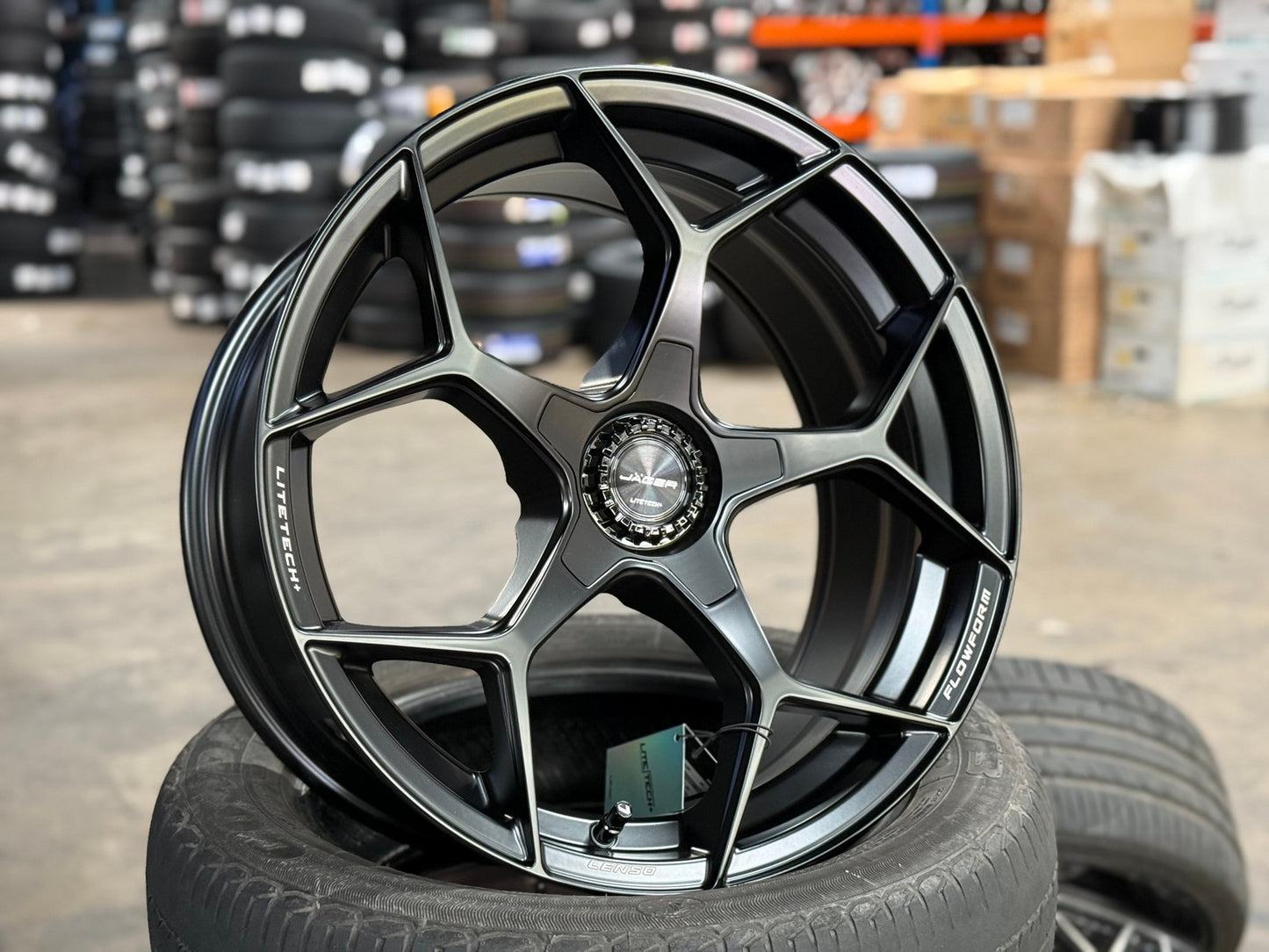 New 18X8.5 ET35 Lenso Vamos 5 Rim (4 wheel) Matt Black 5X114.3