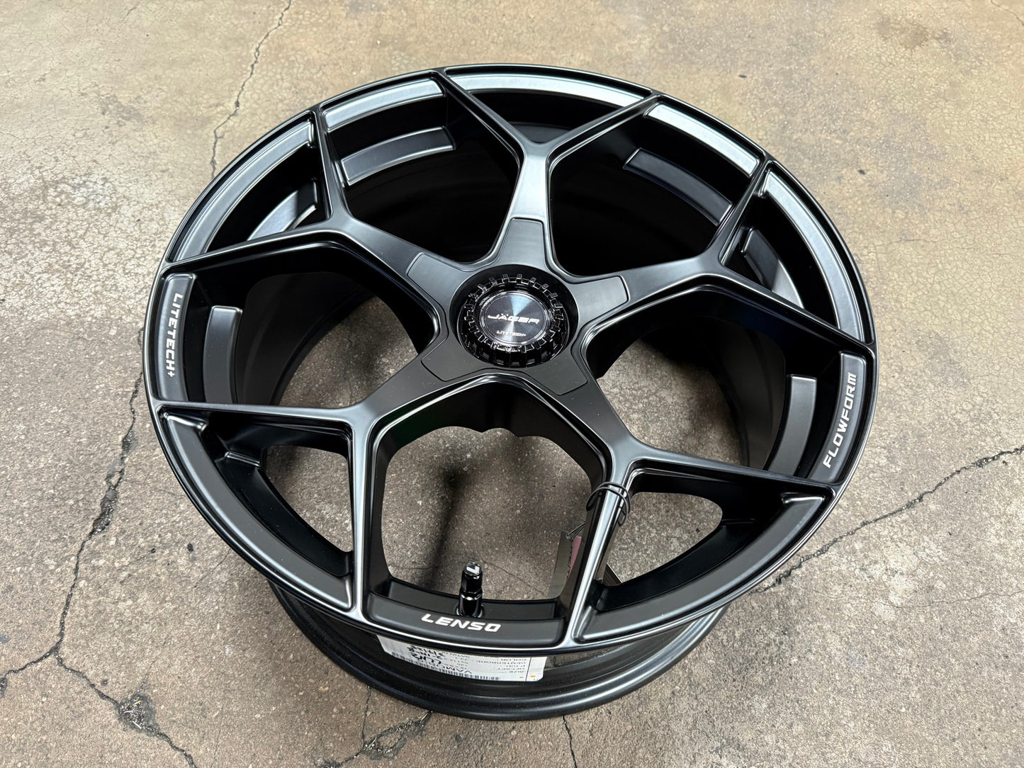 New 18X8.5 ET35 Lenso Vamos 5 Rim (4 wheel) Matt Black 5X114.3