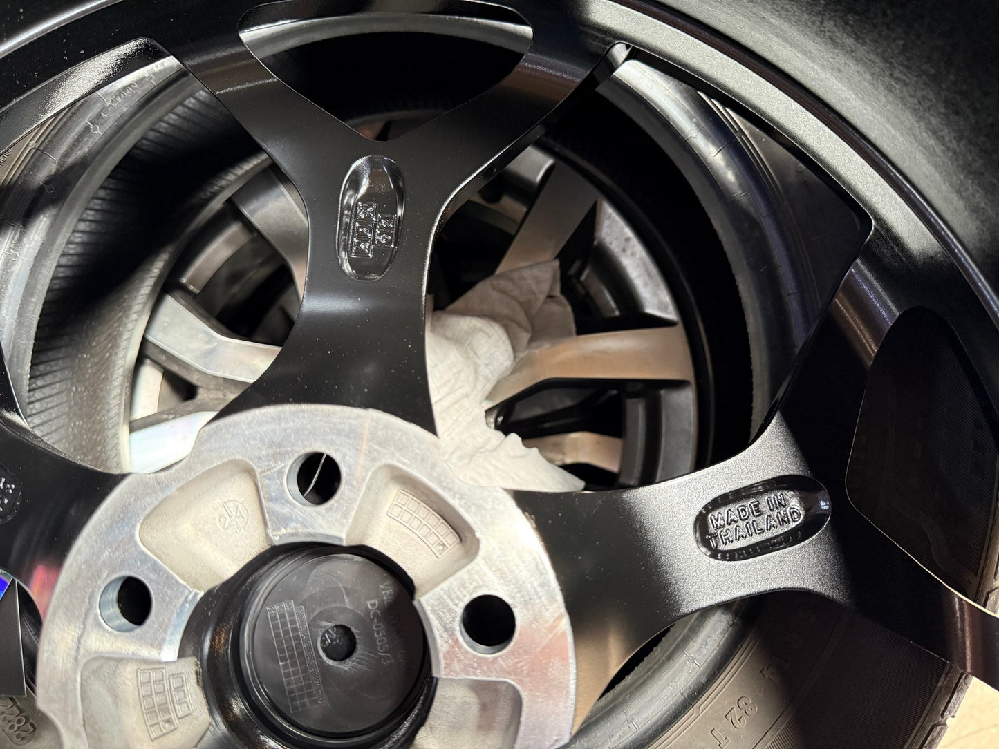 New 20X9 ET35 Lenso Vamos Rim (4 wheel) Gloss Black 5X108