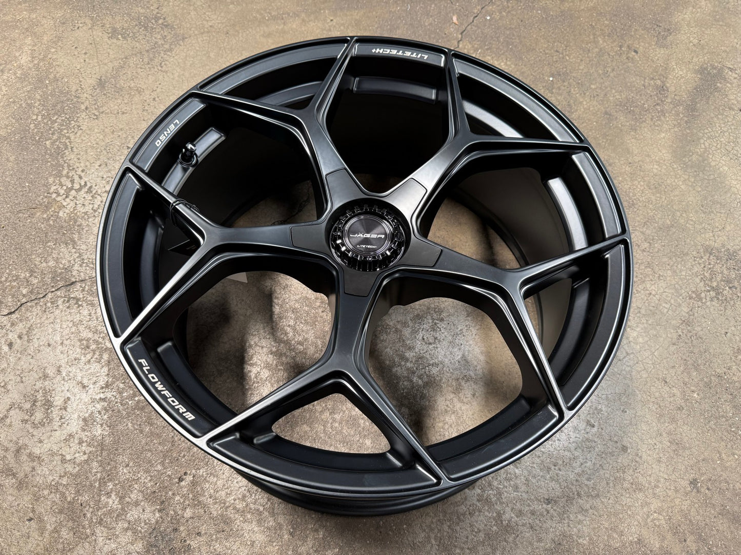 New 20X9 ET35 Lenso Vamos Rim (4 wheel) Matt Black 5X114.3