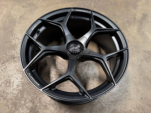 New 20X9 ET35 Lenso Vamos Rim (4 wheel) Matt Black 5X114.3