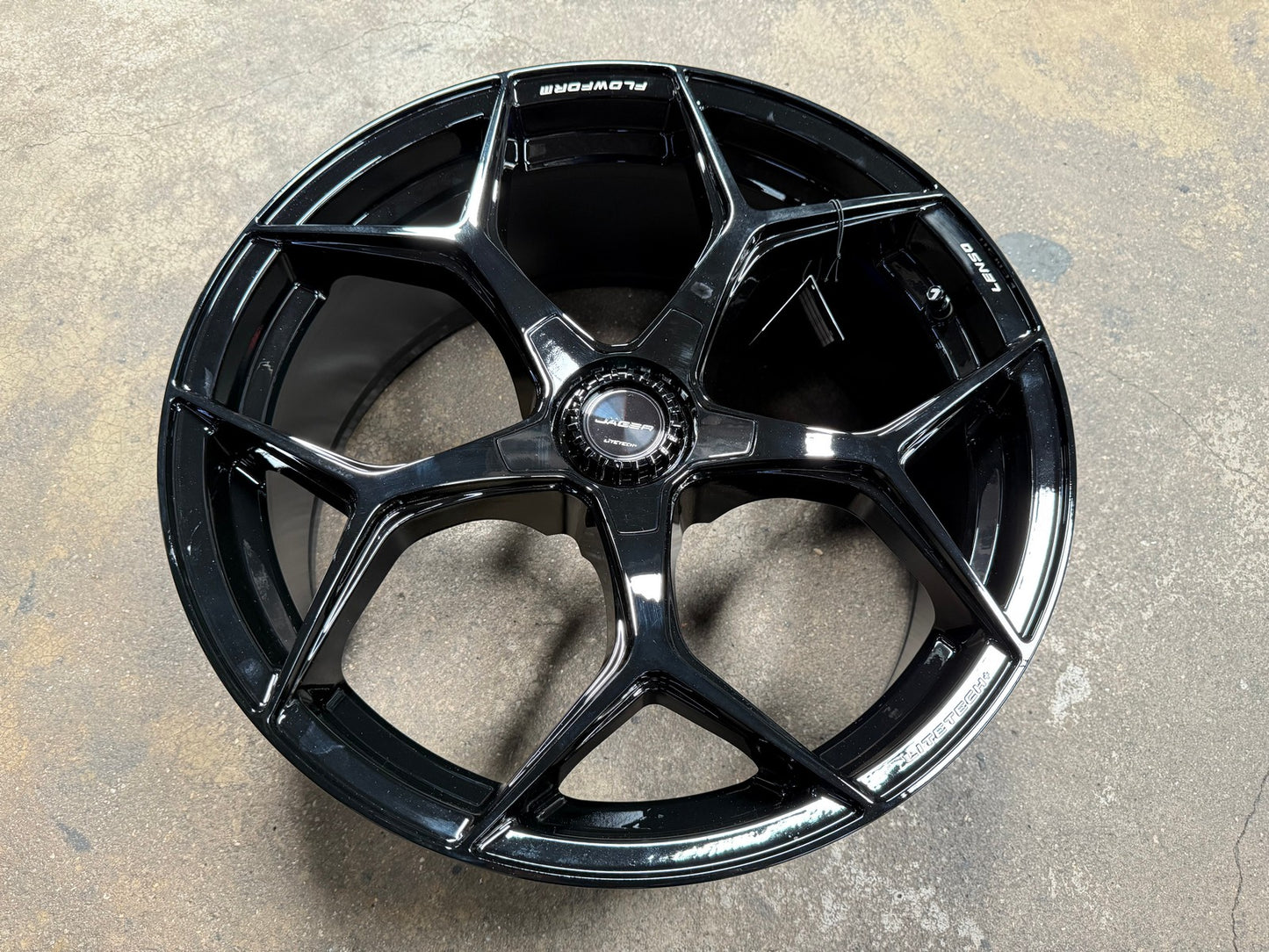 New 20X9 ET35 Lenso Vamos Rim (4 wheel) Gloss Black 5X120