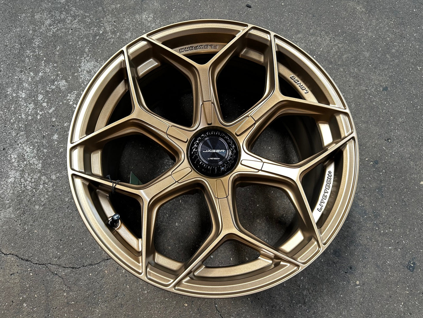 New 18X9 ET15 Lenso Vamos Rim (4 wheel) Matt Bronze 6X139.7