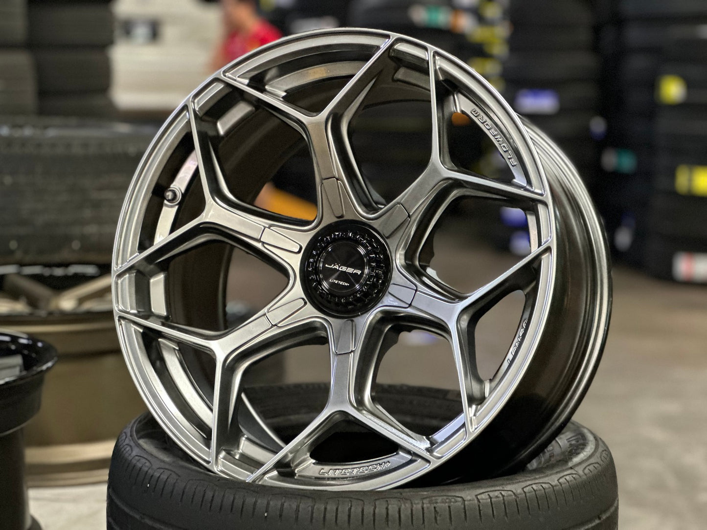 New 18X9 ET15 Lenso Vamos Rim (4 wheel) Hyper Black 6X139.7