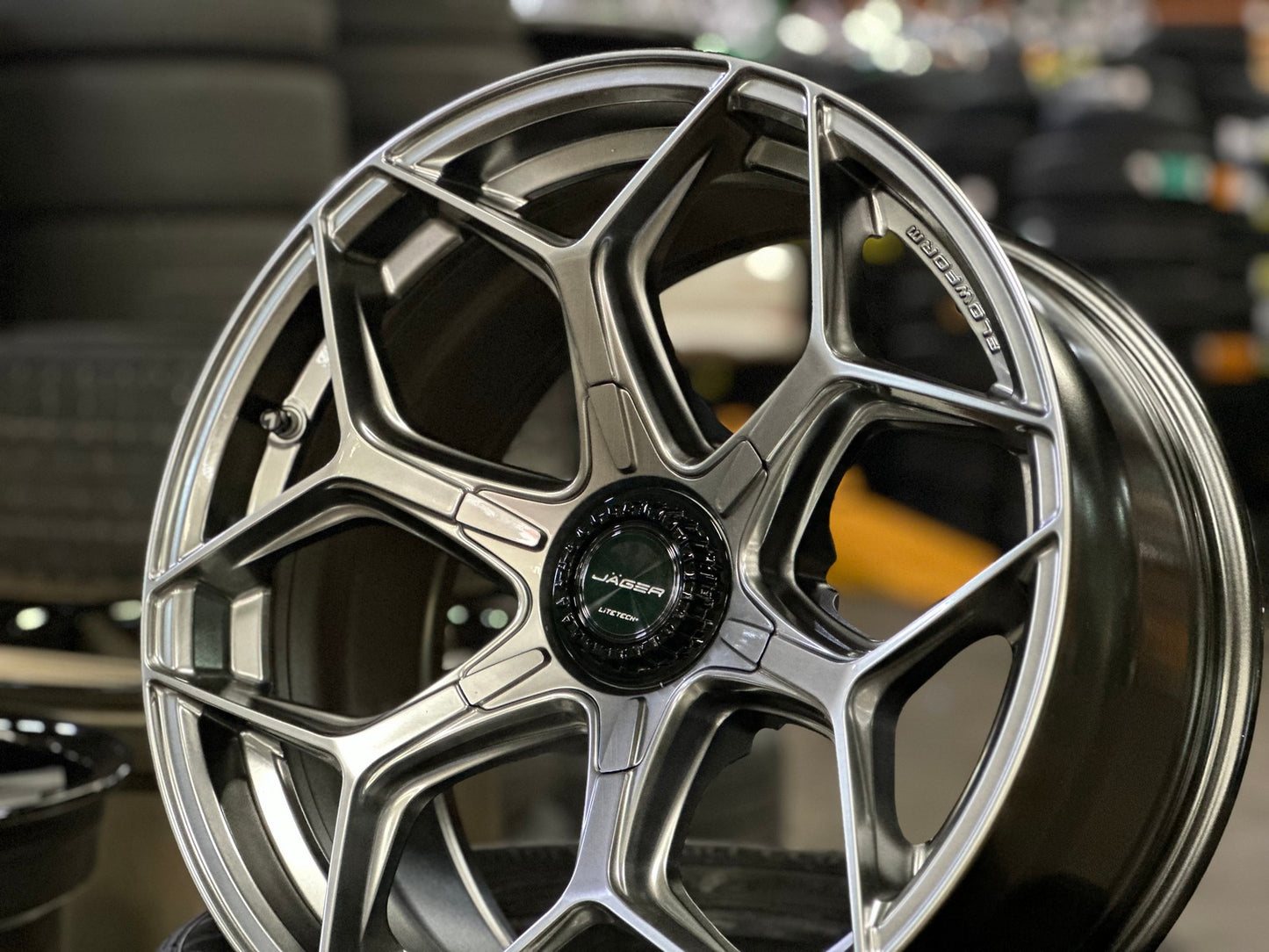 New 18X9 ET15 Lenso Vamos Rim (4 wheel) Hyper Black 6X139.7