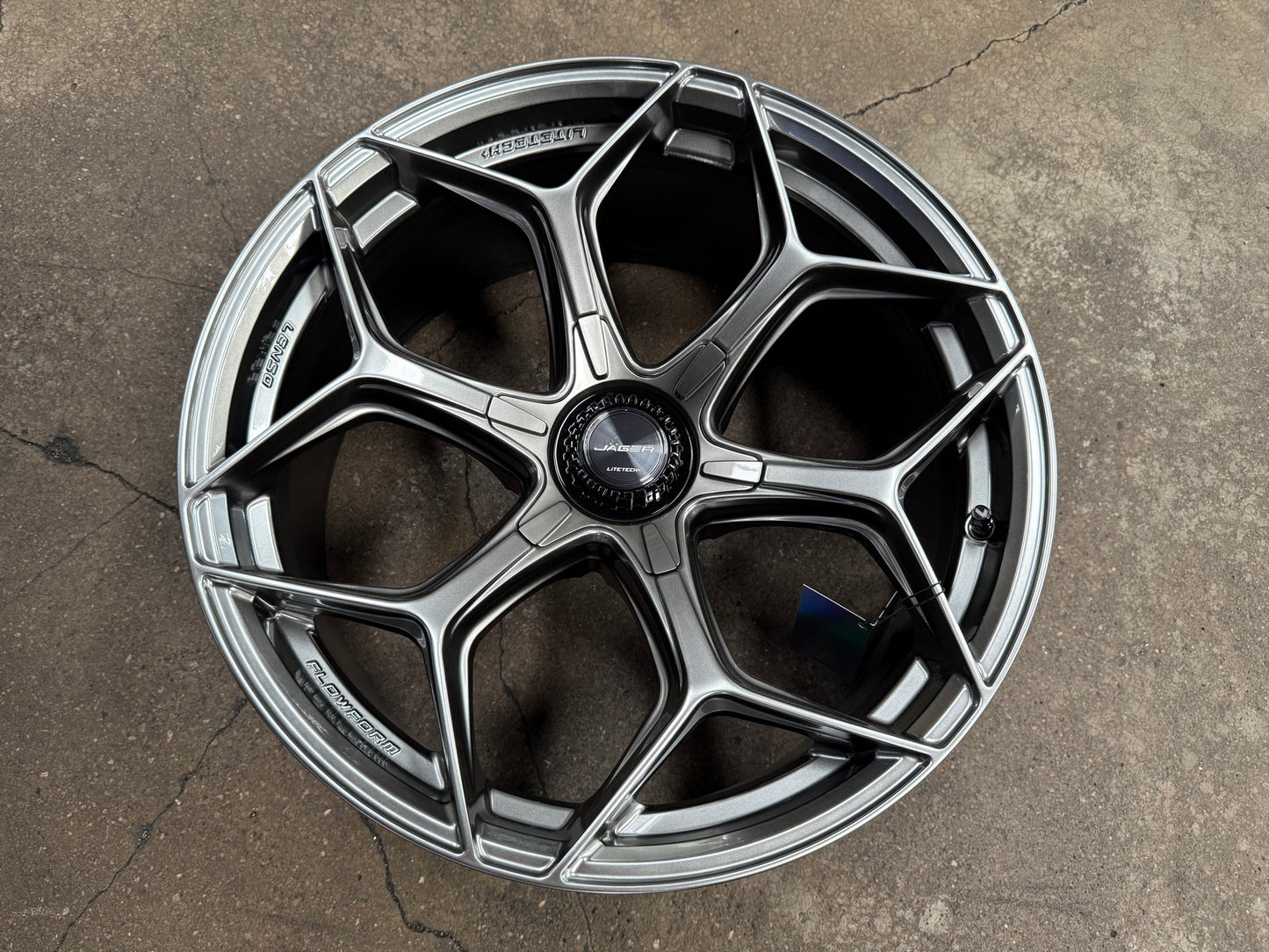 New 20X9 ET15 Lenso Vamos Rim (4 wheel) Hyper Black 6X139.7