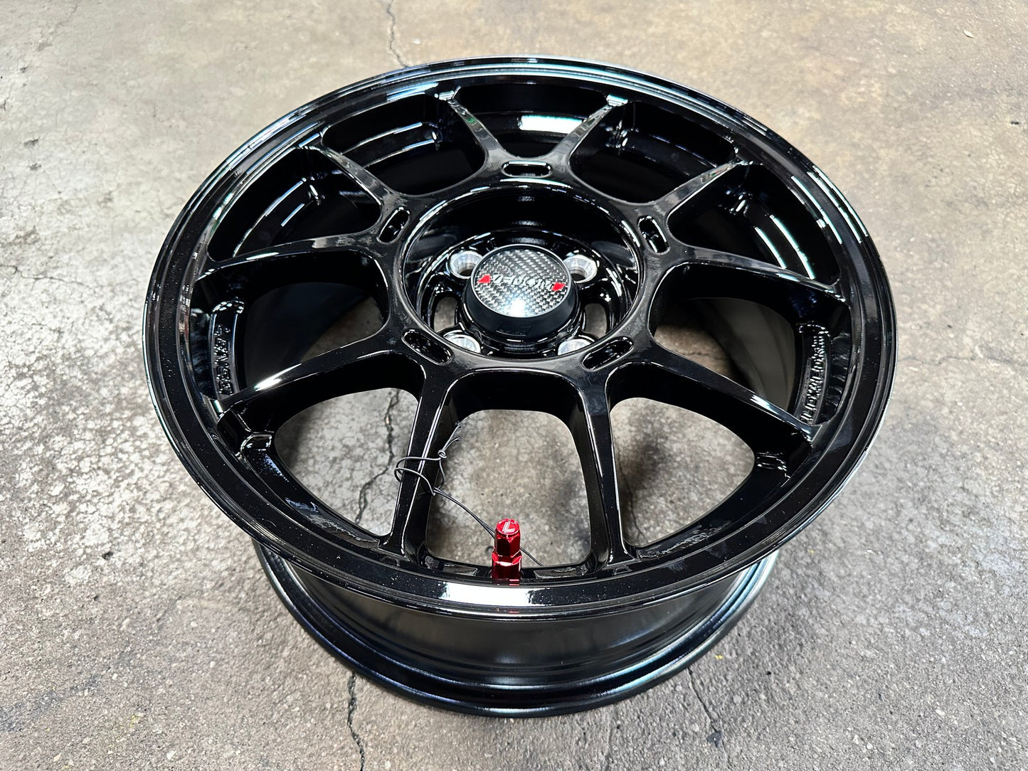 New 15X6.5 ET38 Lenso Venom 6 Rim (4 wheel) Gloss Black 4X100