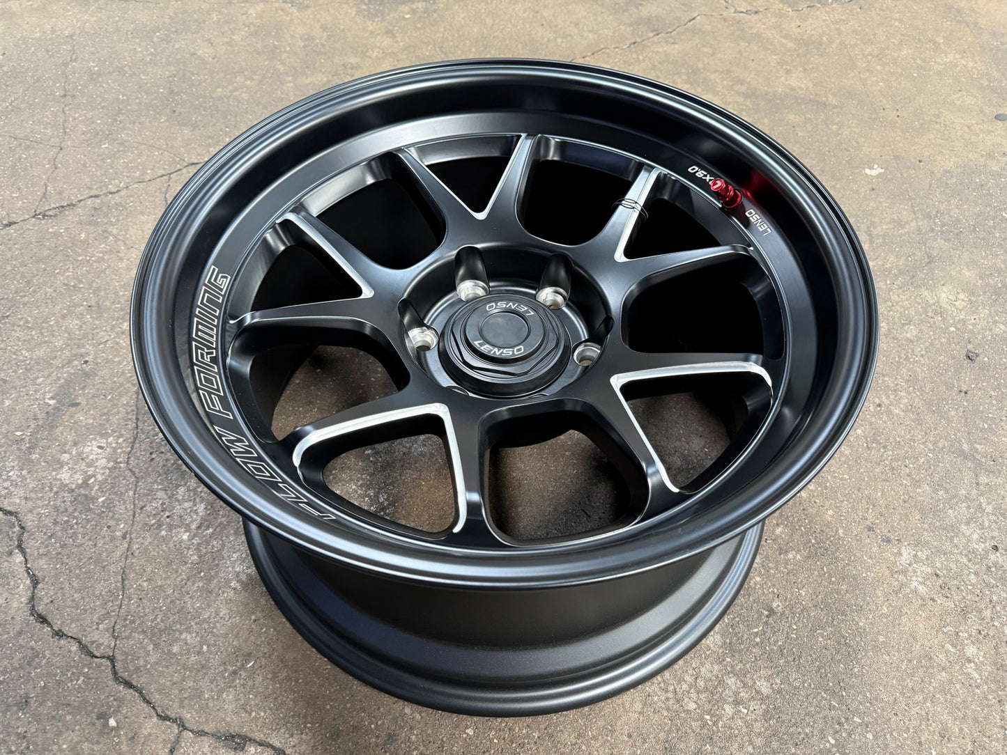 New 18X9 ET0 Lenso Venom 6 Rim (4 wheel) Matt Black 6X139.7