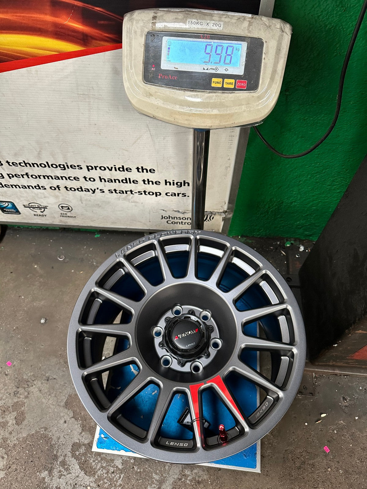 New 18X9 ET18 Lenso Venom 8 Rim (4 wheel) Matt Gunmetal 6X139.7