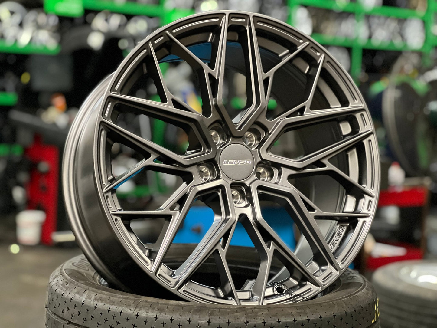 New 18X8.5 ET40 Lenso Ventus Rim (4 wheel) Matt Gunmetal 5X108