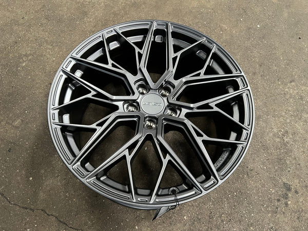 New 18X8.5 ET40 Lenso Ventus Rim (4 wheel) Matt Gunmetal 5X108