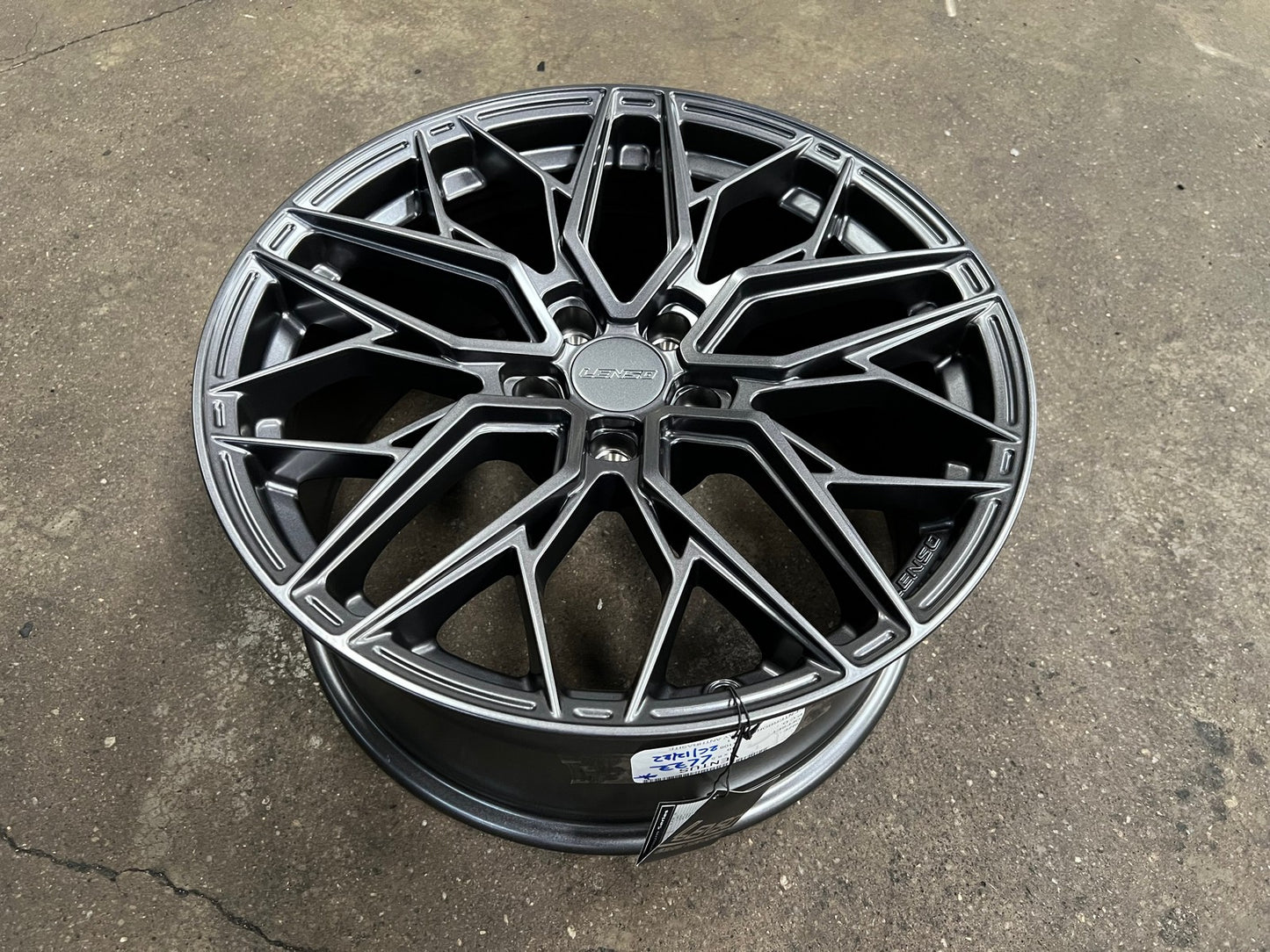 New 18X8.5 ET40 Lenso Ventus Rim (4 wheel) Matt Gunmetal 5X108