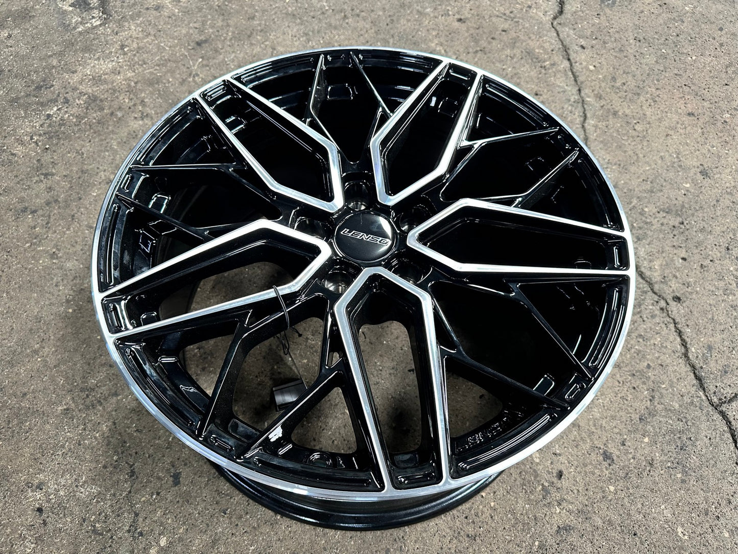 New 18X8.5 ET35 Lenso Ventus Rim (4 wheel) Matt Black 5X114.3