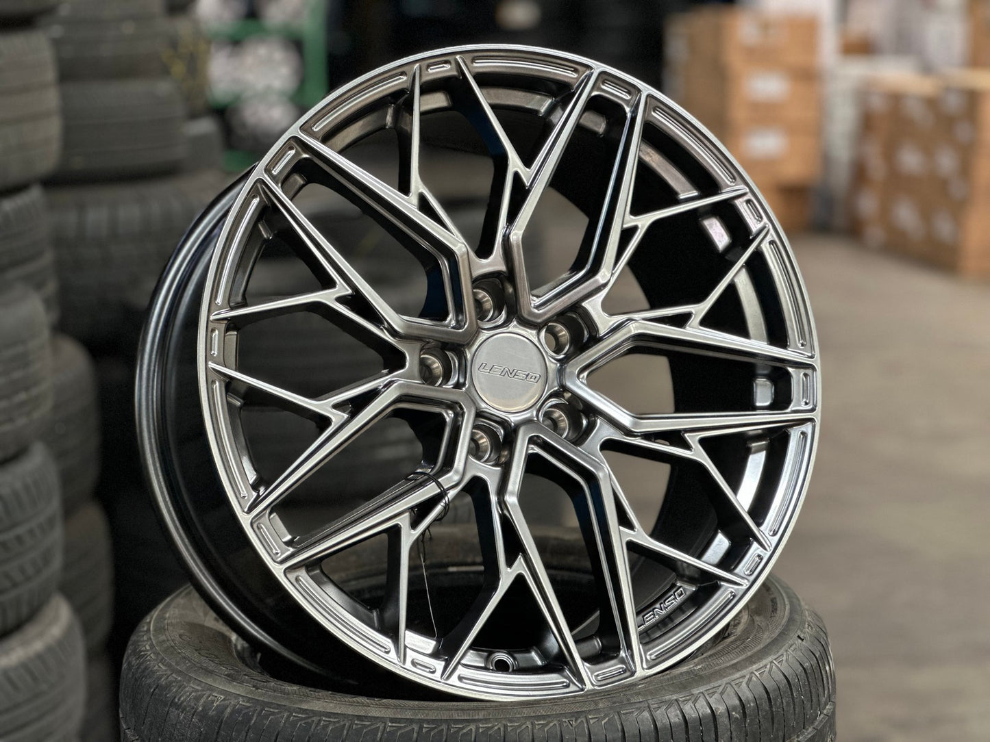 New 18X8.5 ET40 Lenso Ventus Rim (4 wheel) Hyper Black 5X114.3