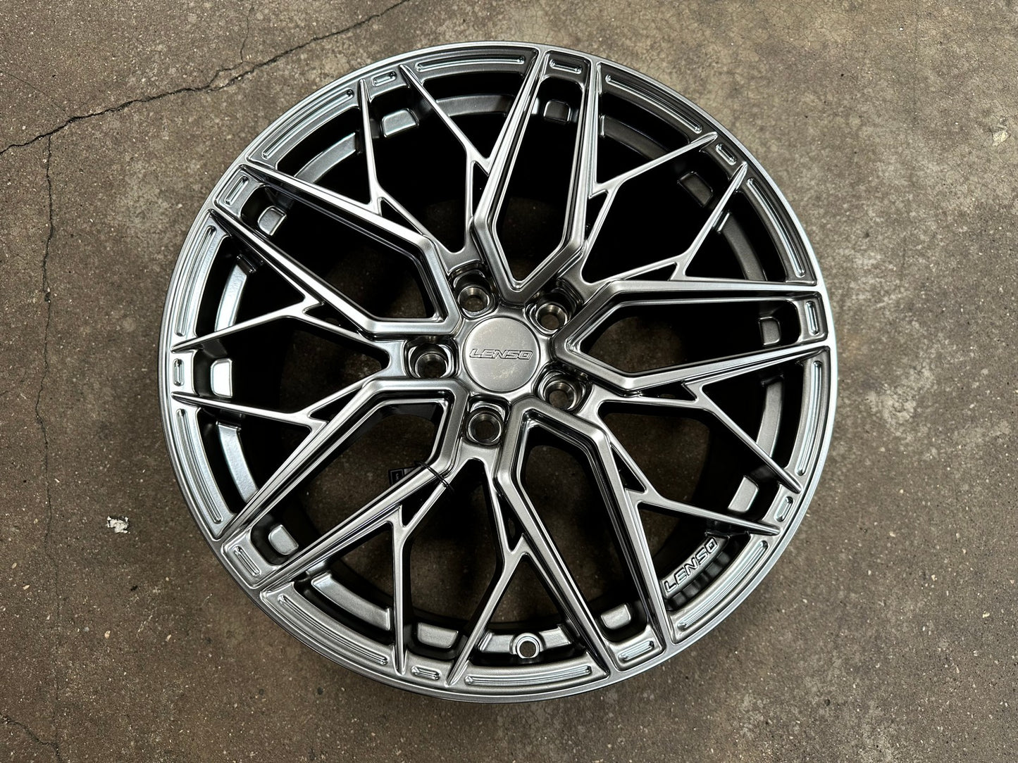 New 18X8.5 ET40 Lenso Ventus Rim (4 wheel) Hyper Black 5X114.3