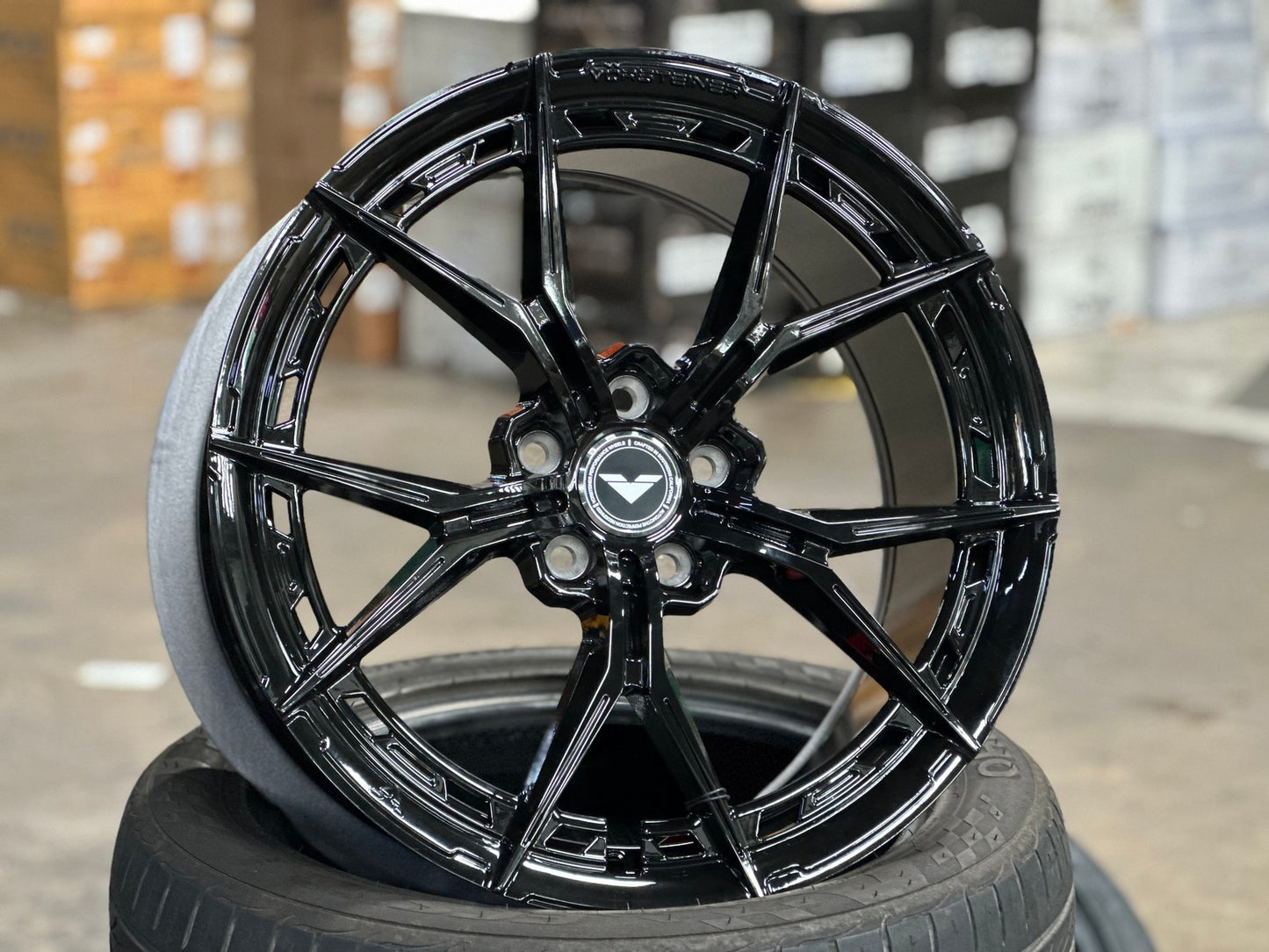 New 19X9.5 ET46 Vorsteiner VFX002 Rim (4 wheel) Gloss Black 5X112