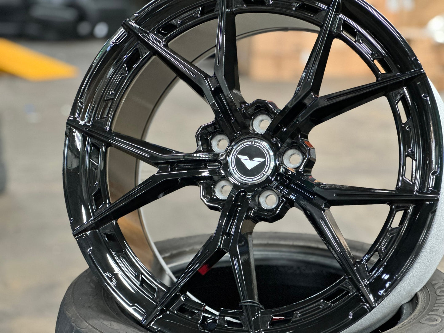 New 19X9.5 ET46 Vorsteiner VFX002 Rim (4 wheel) Gloss Black 5X112