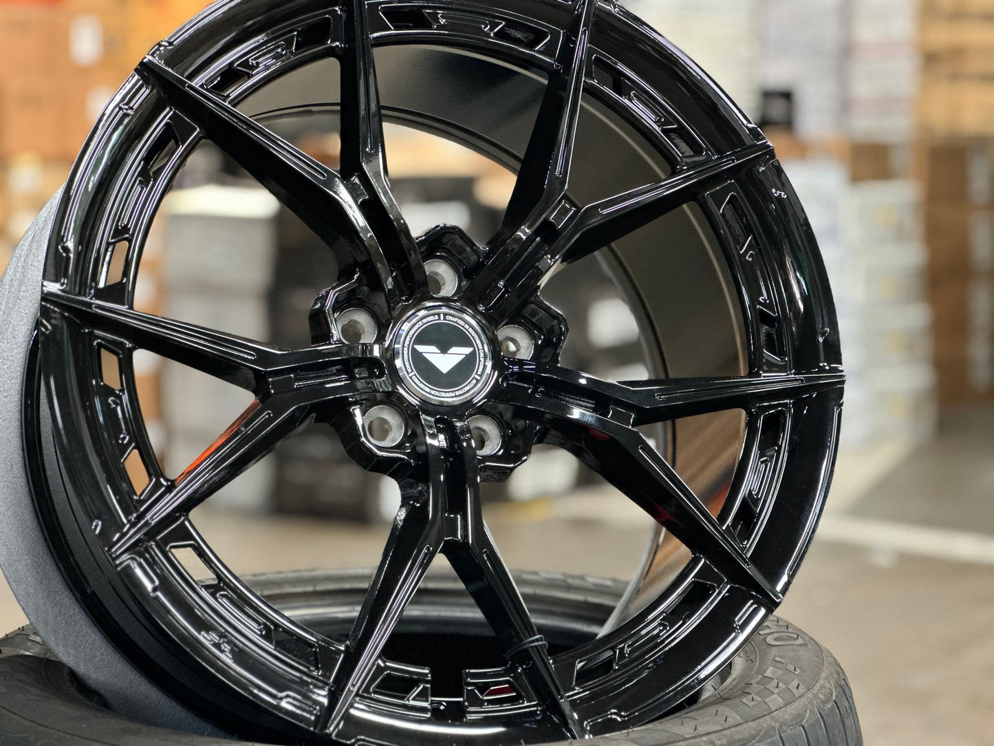 New 19X9.5 ET46 Vorsteiner VFX002 Rim (4 wheel) Gloss Black 5X112