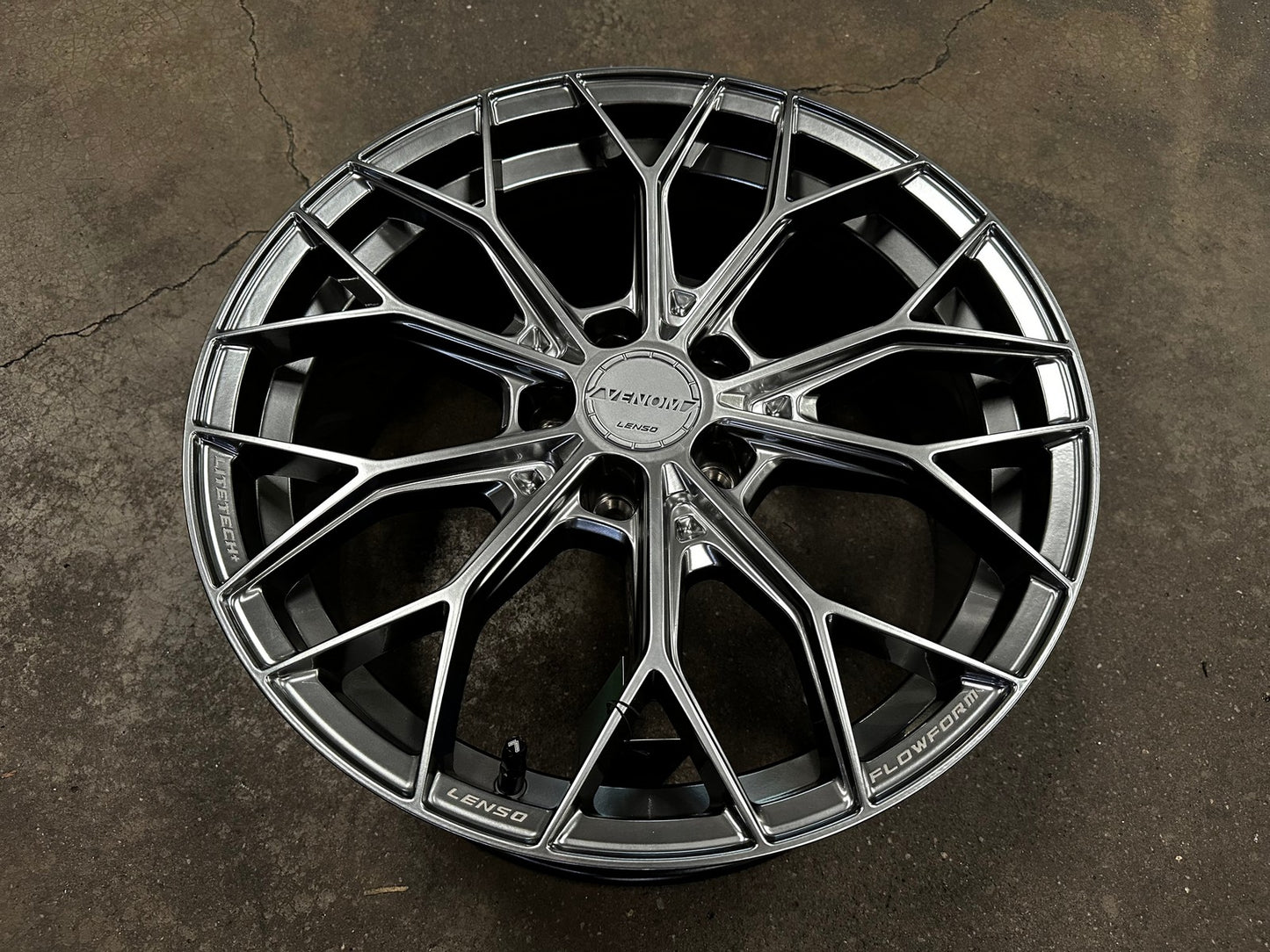 New 19X8.5 ET35 Lenso VNA Rim (4 wheel) Matt Gunmetal 5X114.3