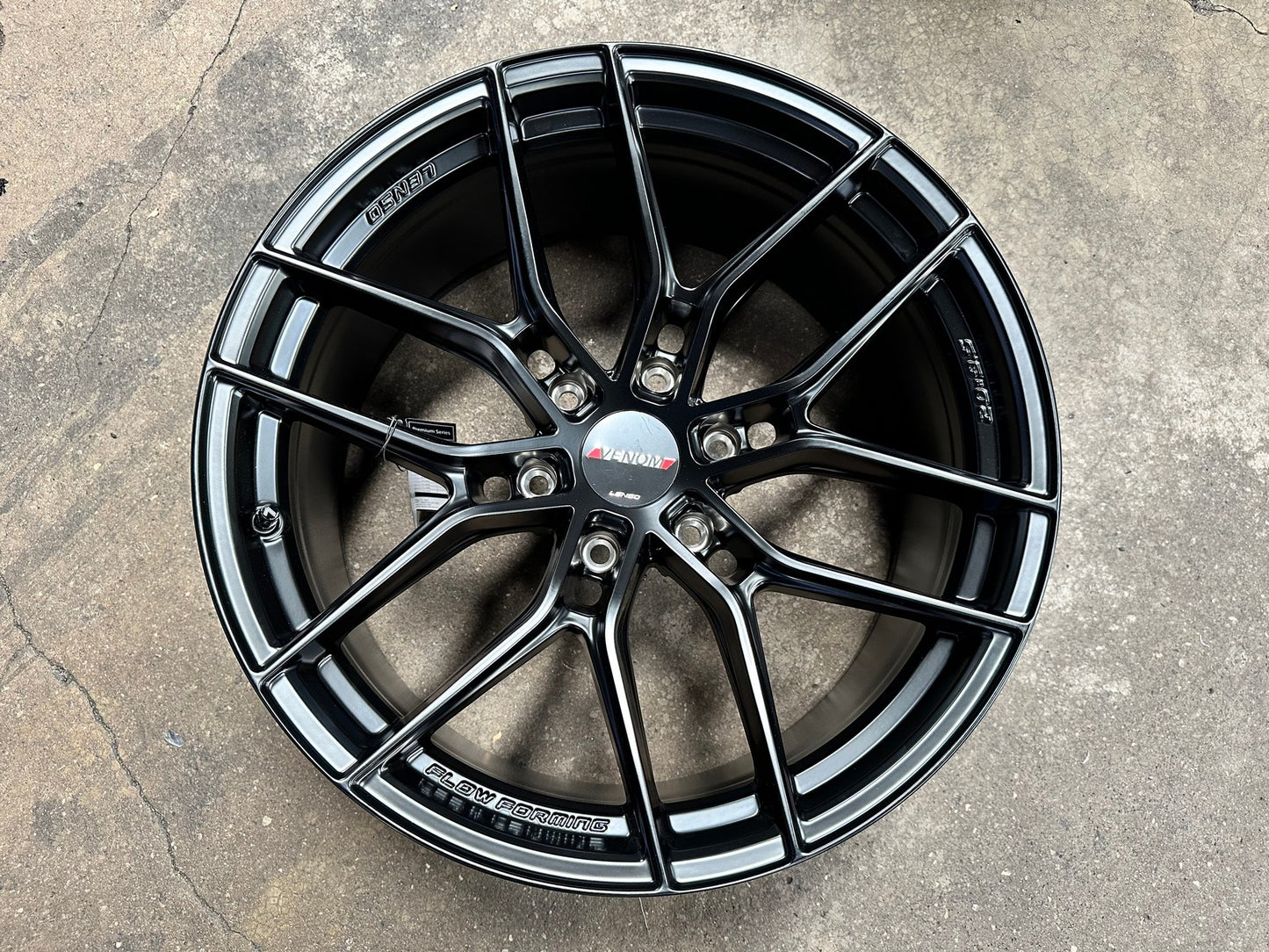 New 20X9.5 ET15 Lenso VT3 Rim (4 wheel) Matt Black 6X139.7