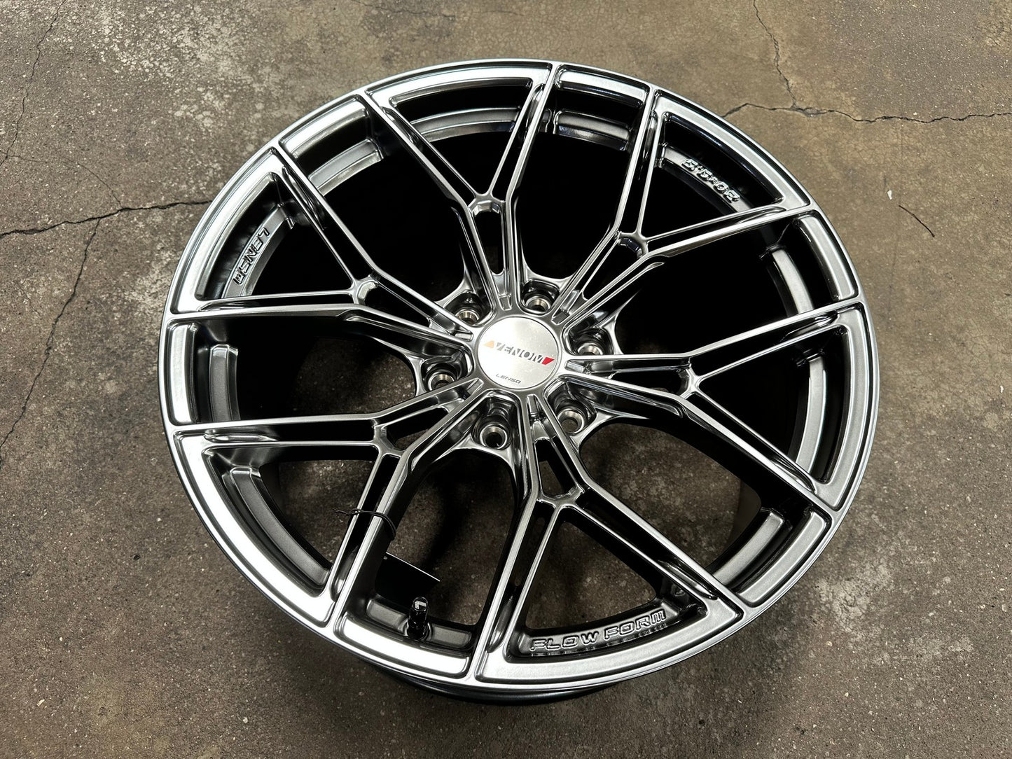 New 20X9.5 ET15 Lenso VT5 Rim (4 wheel) Hyper Black 6X139.7