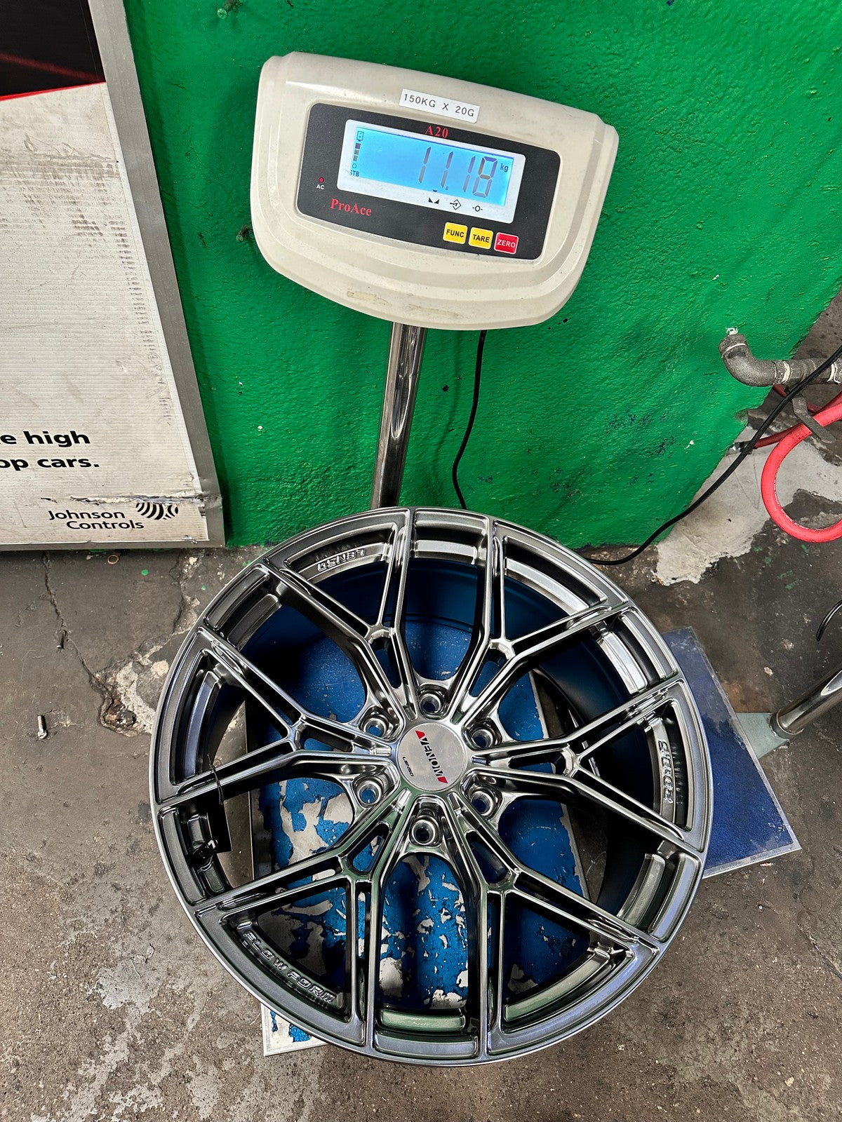 New 20X9.5 ET15 Lenso VT5 Rim (4 wheel) Hyper Black 6X139.7