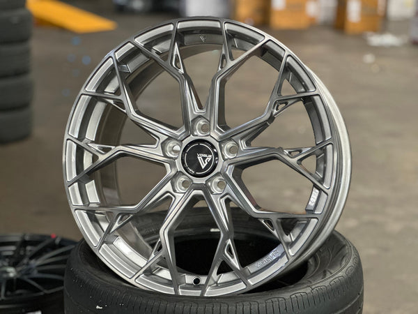 New 18X8.5 ET42 Vogue F01 Rim (4 wheel) Gloss Silver 5X114.3