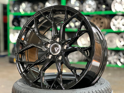 New 18X8.5 ET42 Vogue F01 Rim (4 wheel) Gloss Black 5X112