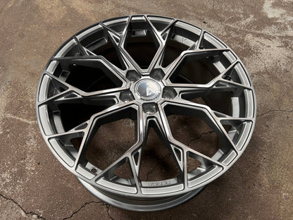 New 19X8.5 ET43 Vogue F01 Rim (4 wheel) Gloss Silver 5X114.3