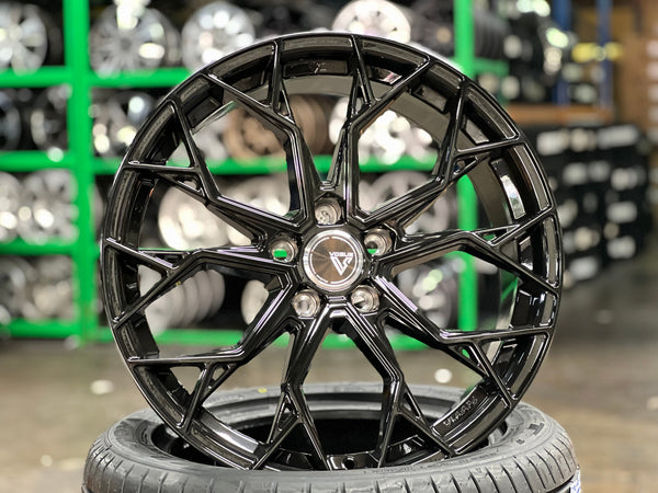 New 19X8.5 ET43 Vogue F01 Rim (4 wheel) Gloss Black 5X114.3