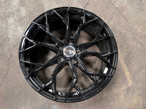 New 19X8.5 ET43 Vogue F01 Rim (4 wheel) Gloss Black 5X114.3