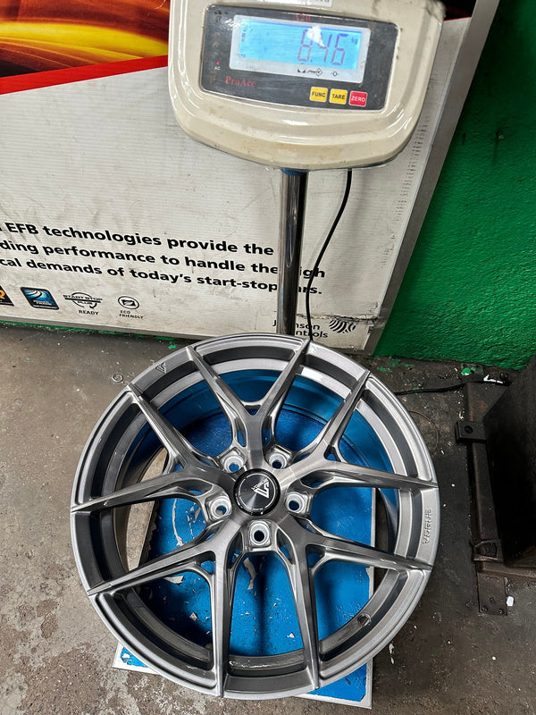 New 18X8.5 ET42 Vogue F02 Rim (4 wheel) Gloss Silver 5X112