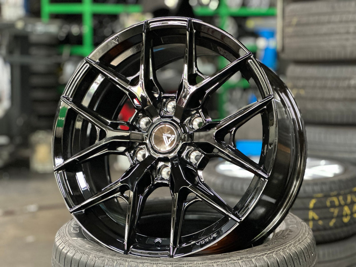 New 18X8.5 ET38 Vogue F02 Rim (4 wheel) Gloss Black 6X139.7