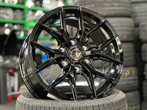 New 18X8.5 ET38 Vogue F02 Rim (4 wheel) Gloss Black 6X139.7