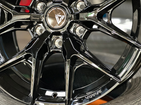 New 18X8.5 ET38 Vogue F02 Rim (4 wheel) Gloss Black 6X139.7