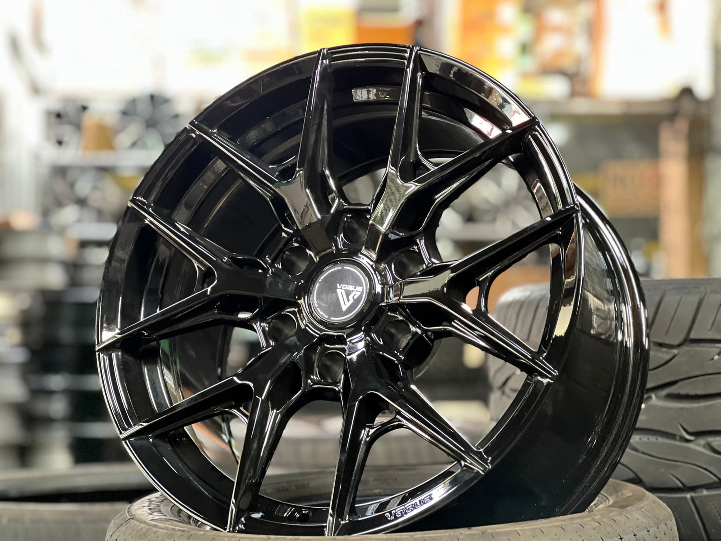 New 18X9 ET15 Vogue F02 Rim (4 wheel) Gloss Black 6X139.7