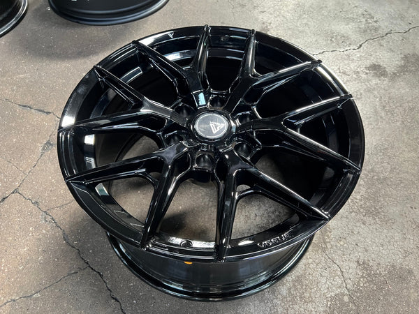 New 18X9 ET15 Vogue F02 Rim (4 wheel) Gloss Black 6X139.7