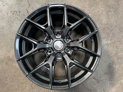 New 18X9 ET15 Vogue F02 Rim (4 wheel) Gloss Gunmetal 6X139.7