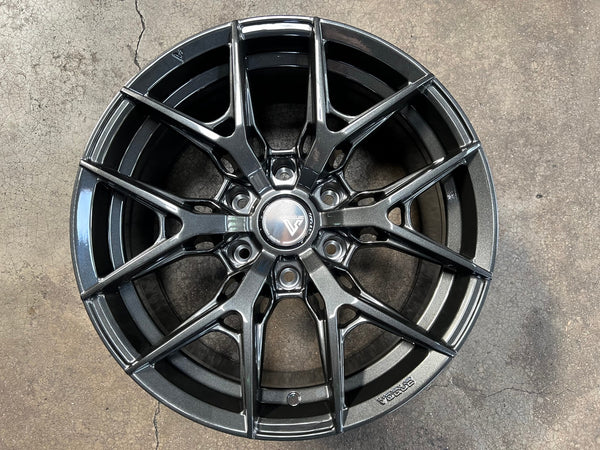 New 18X9 ET15 Vogue F02 Rim (4 wheel) Gloss Gunmetal 6X139.7