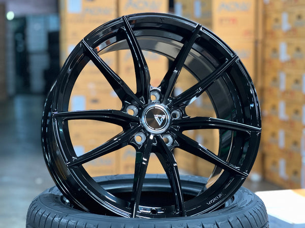 New 18X8.5 ET42 Vogue F03 Rim (4 wheel) Gloss Black 5X114.3