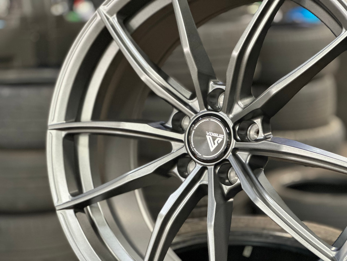 New 19X8.5 ET30 Vogue F03 Rim (4 wheel) Matt Gunmetal 5X112