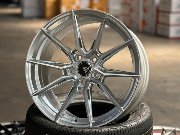 New 18X8.5 ET42 Vogue F06 Rim (4 wheel) Gloss Silver 5X112